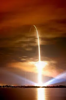 Streak Prints: A 4 minute, 38 second exposure showing streak of Space Shuttle Endeavour during STS-130 launched from pad 39A