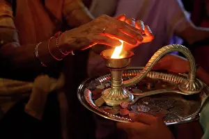 Hindu Prints: Aarthy celebration in Bhaktivedanta Manor ISKCON (Hare Krishna) temple