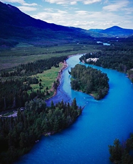 Sport Fishing Prints: Aerial view of combat fishing for salmon at the confluence of the Kenai and Russian Rivers
