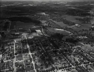 Main Road Prints: Aerial view of Richmond, Indiana