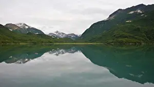 Mountainous Prints: Alaska. Katmai NP. Geographic Harbor in Amalik Bay