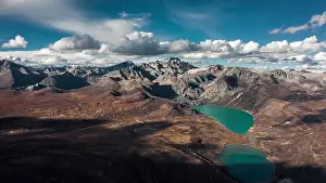 Vista Prints: Alpine landscape with turquoise lakes and a mountain range
