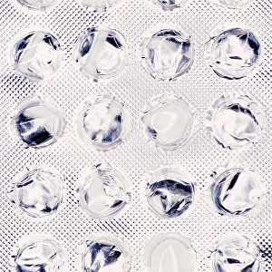 Aluminium Prints: Aluminium pill sheet