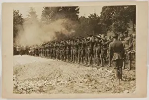 American soldiers loading artillery shells during World War One
