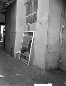 Amsterdam Prints: Anefo photo collection. Assignment Dorens Glashandel Keizersgracht 12 Amsterdam