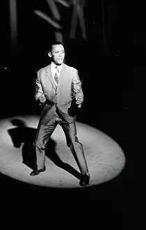 Anefo photo collection. Avros "Music Hall". George Holmes (Dancer). April 16, 1963