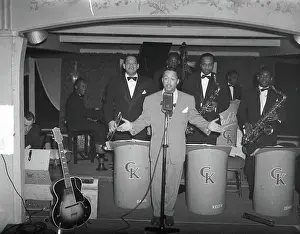 Band Prints: Anefo photo collection. Band with Josephine Baker in Parkzicht Rotterdam
