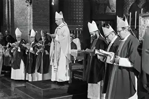 Rotterdam Prints: Anefo photo collection. Bishopsies of Mgr