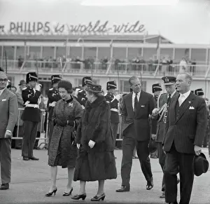 Philip Prints: Anefo photo collection. Celebration of the 25-year wedding party of Queen Juliana and Prince Bernhard