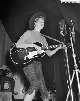 Song Prints: Anefo photo collection. Election of the Elvis Presley of Amsterdam in Cinema Royal