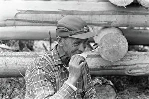 Finland Prints: Anefo photo collection. Finland. Lumberjack to lunch. July 5, 1967. Finland