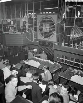 Anefo photo collection. Flower auction in Aalsmeer. April 26, 1960. Aalsmeer, Noord-Holland