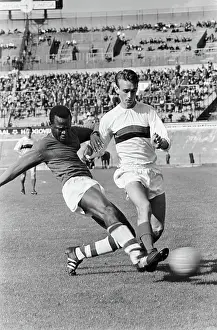 September Prints: Anefo photo collection. football. September 18, 1965