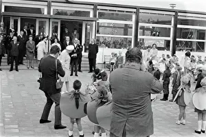 Preschoolers Prints: Anefo photo collection. Koningin Juliana visits South Holland