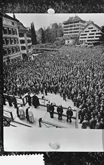 Letter Prints: Anefo photo collection. Mars of letter Orders in Paris. April 25, 1960. France, Paris