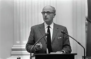 Lower Prints: Anefo photo collection. Minister Van Doorn speaks in the Lower House