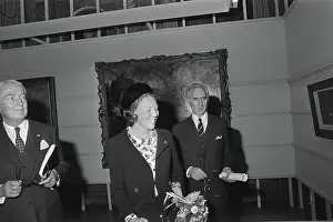 Beatrix Prints: Anefo photo collection. Princess Beatrix upon preview of exhibition 'Shock of recognition' in Mauritshuis