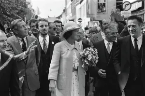 Beatrix Prints: Anefo photo collection. Queen Beatrix and Prince Claus visit Central Limburg