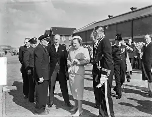 Comes Prints: Anefo photo collection. Queen Juliana and Prince Bernhard in Ijmuiden
