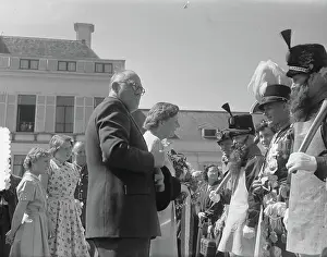 Talks Prints: Anefo photo collection. Queen's Day 1952
