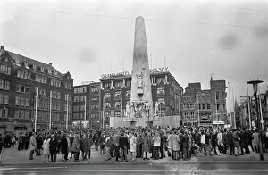 Remembrance Prints: Anefo photo collection. Remembrance Day on Dam Square