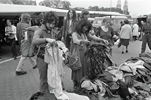Search Prints: Anefo photo collection. Second-hand clothes on Waterlooplein