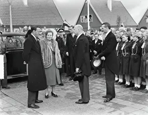 Friesland Prints: Anefo photo collection. Series: Visit from Queen Juliana and Prince Bernhard to Friesland