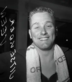 Olympiad Prints: Anefo photo collection. Swimming sports heads Olympiad Jitse van der Veen. May 9, 1952