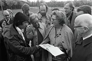 Chile Prints: Anefo photo collection. Unveiling of the image in memory of President Allende van Chile
