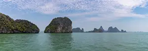 Draussen Prints: Ao Phang Nga National Park Panorama A panorama picture of the Ao Phang Nga National Park islands