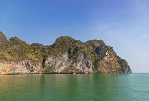 Draussen Prints: Ao Phang Nga National Park - Phanak Island A picture of the Phanak Island
