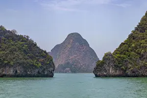 Draussen Prints: Ao Phang Nga National Park A picture of the Ao Phang Nga National Park islands