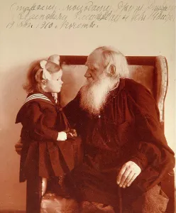 : The author Leo Tolstoy with his granddaughter Tatiana in Yasnaya Polyana by Chertkov