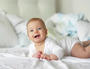 Unschuld Prints: Baby with blue eyes Four months old baby with blue eyes