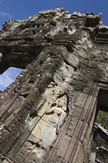 Verticals Prints: Bas relief of an Apsara on the Hall of Dancers at Banteay Kdei