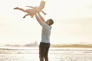 Father Prints: Beach, fly and father with girl