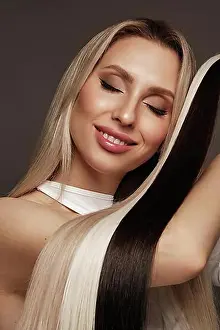 Chic Prints: Beautiful blond girl with a perfectly hair