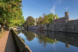 Mediaeval Prints: The Bishop's Palace and moat in the cathedral city of Wells