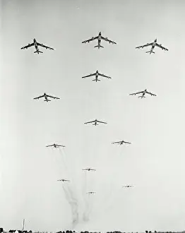 Wings Prints: Boeing B047 Stratojets in formation