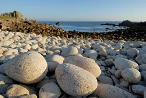 Level Prints: Boulder beach, Island of Ushant Ile d´Ouessant, Brittany, France, Europe