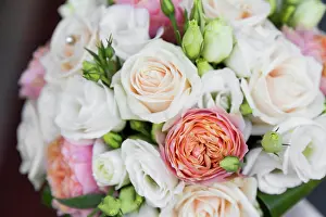 Union Prints: Bridal bouquet Close-up view of a bridal bouquet made of roses pale roses Copyright: xZoonar