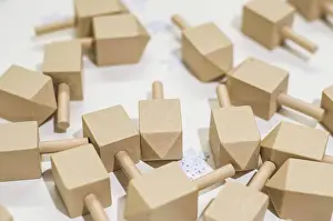 Nopeople Prints: Bunch of Blank Wooden Dreidels