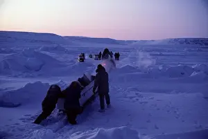 CANADA, NUNAVUT, FROZEN BARROW STRAIT, TOURISTS ON SKIDOO EXPEDITION