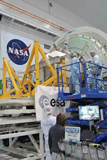 CAPE CANAVERAL, Fla. - In NASA Kennedy Space Center's Space Station Processing Facility