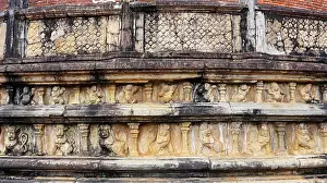 Architektur Prints: Carvings of Lions on Vatadage Monument