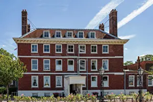 Architektur Prints: CHATHAM, KENT, UK, AUGUST 9. View of the Commissioners house in Chatham