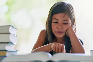 Notes Prints: Child, books and reading in living room for development