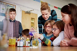 Glass Material Prints: Children in a science lesson with a teacher