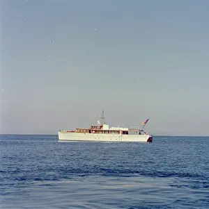 Honey Prints: Christmas Day, Palm Beach. View of the Presidential yacht