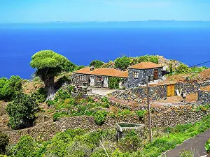 Top Down Prints: Cliffs with houses on the cliff in El Tablado